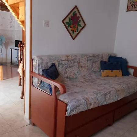 Apartment Traditional Cozy House Tríkeri