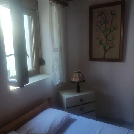 Apartment Traditional Cozy House Tríkeri