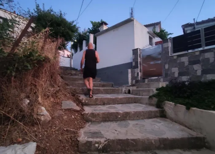 Apartment Traditional Cozy House *